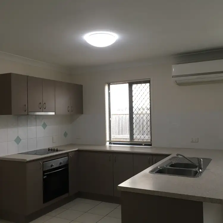 Second view of Homely house listing, 204 Macquarie Way, Drewvale QLD 4116