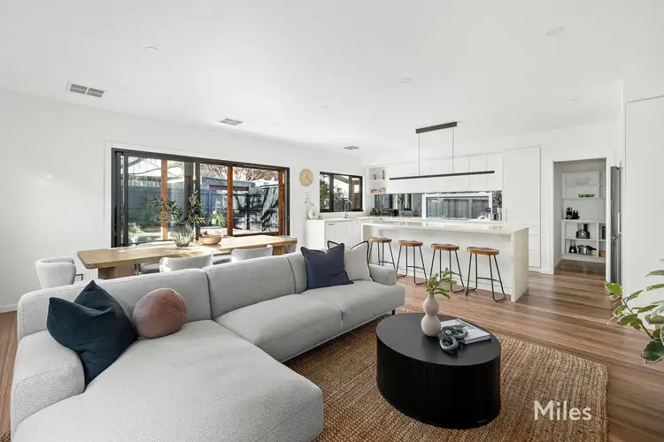 Second view of Homely house listing, 2 Kelvin Grove, Thornbury VIC 3071