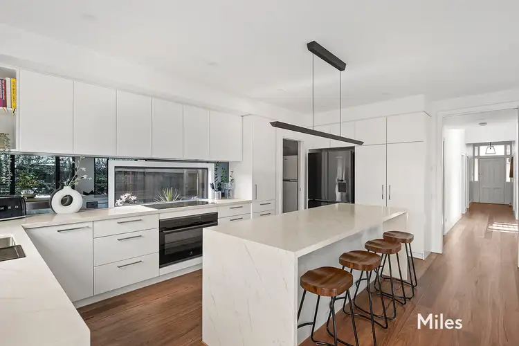 Fifth view of Homely house listing, 2 Kelvin Grove, Thornbury VIC 3071