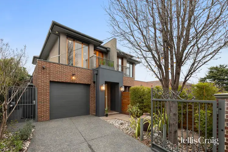 2c Carolyn Street, Hampton VIC 3188
