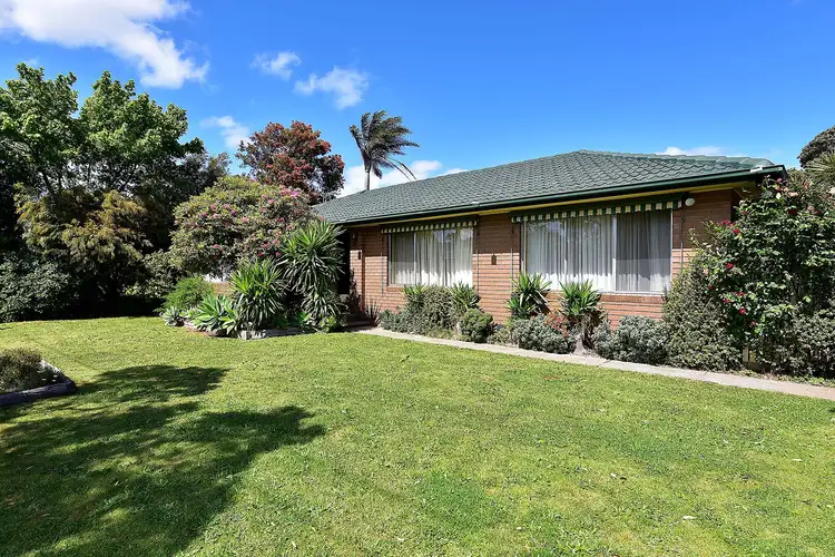 28 Tiverton Drive, Mulgrave VIC 3170