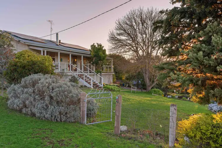 6 Hill Street, Clunes VIC 3370
