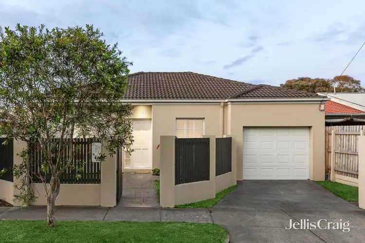 1/49 Fewster Road, Hampton VIC 3188