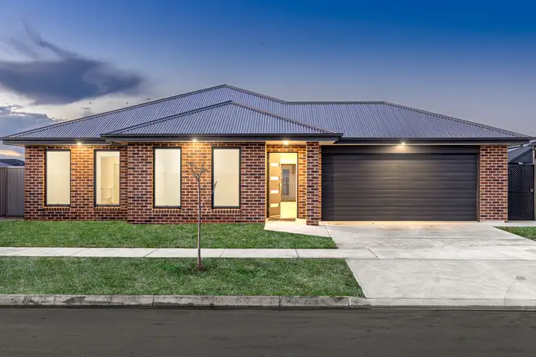 16 Sprinter Way, Winter Valley VIC 3358