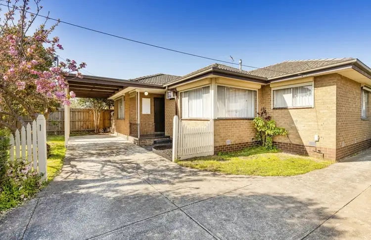 82 Watsons Road