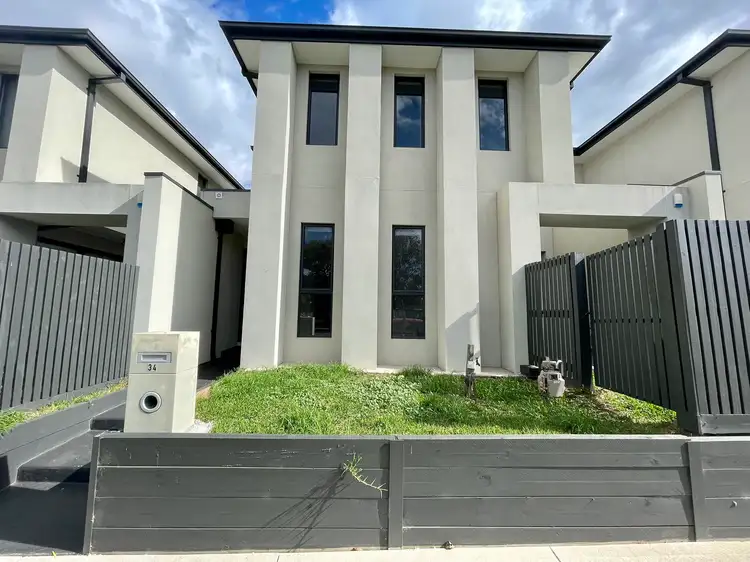 34 Lysterfield Drive