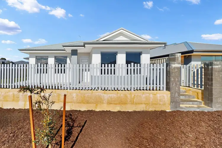 80 Moncrieff Parade, Golden Bay WA 6174