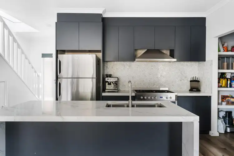 Fourth view of Homely townhouse listing, 2/25 Strathallan Road, Macleod VIC 3085