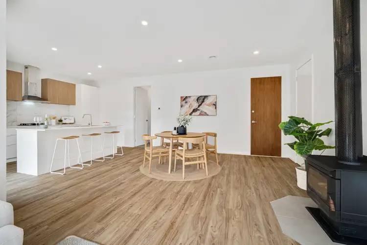 Fifth view of Homely house listing, 2/3 Rosney Court, Alfredton VIC 3350