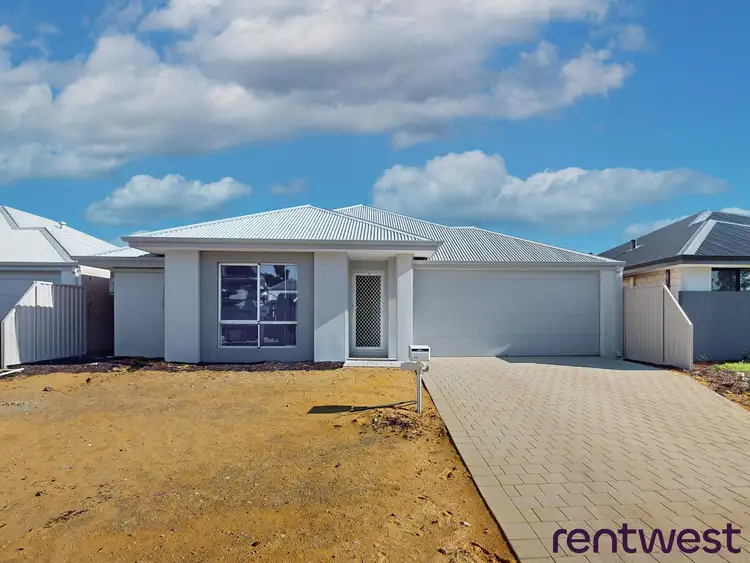 28 Breakwater Grove, Champion Lakes WA 6111