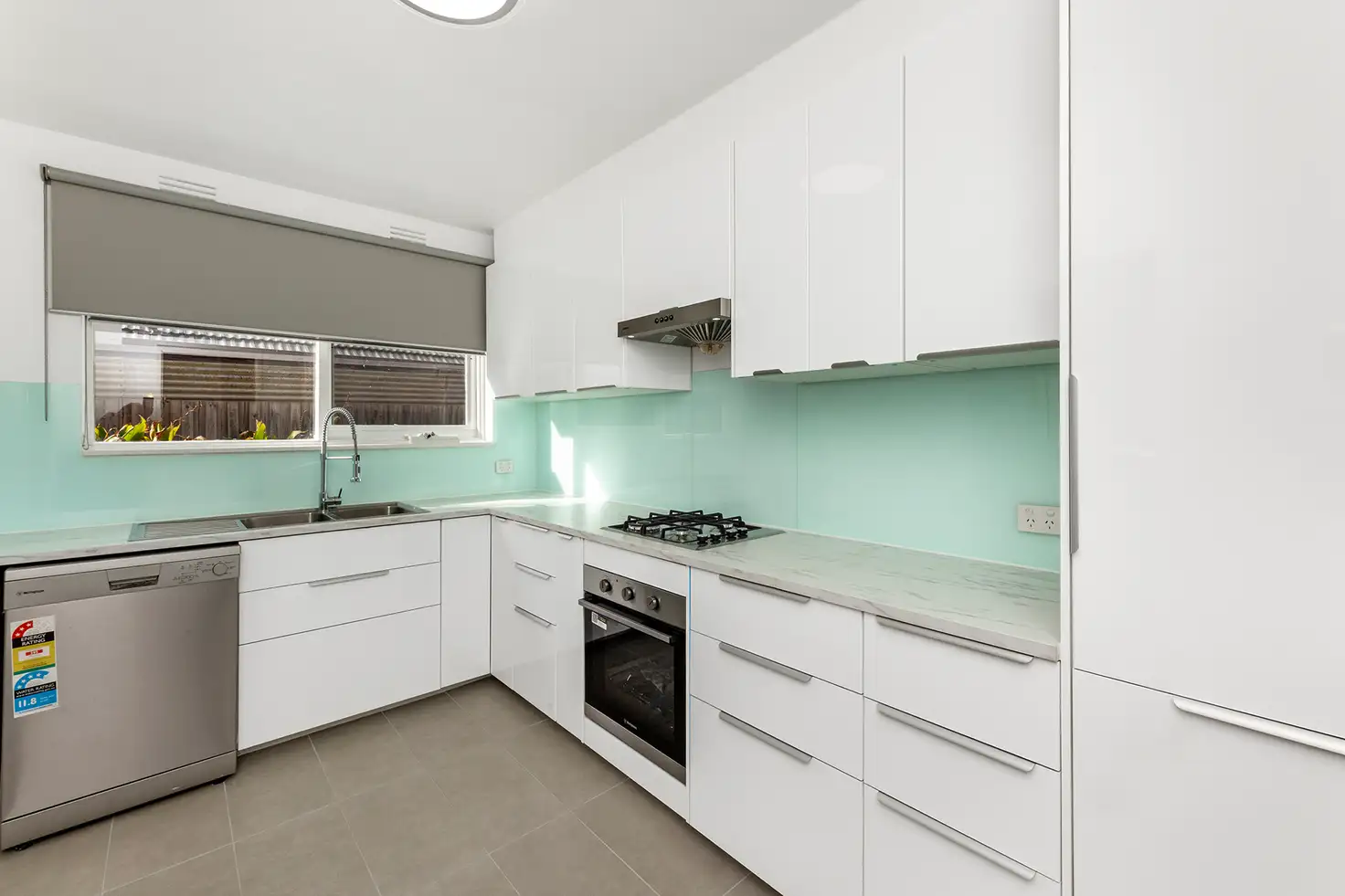 Main view of Homely apartment listing, 2/6 McArthur Street, Bentleigh VIC 3204