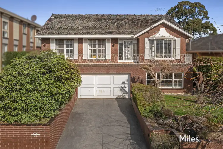 24 Summit Drive, Bulleen VIC 3105