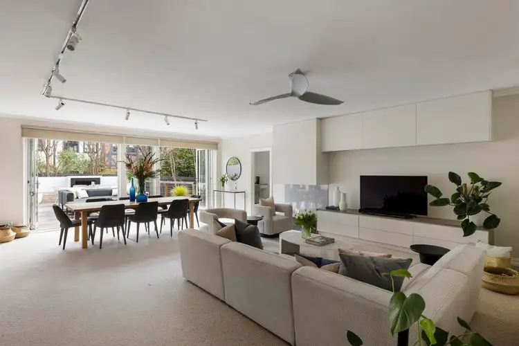 Fifth view of Homely apartment listing, 3/9 Woorigoleen Road, Toorak VIC 3142
