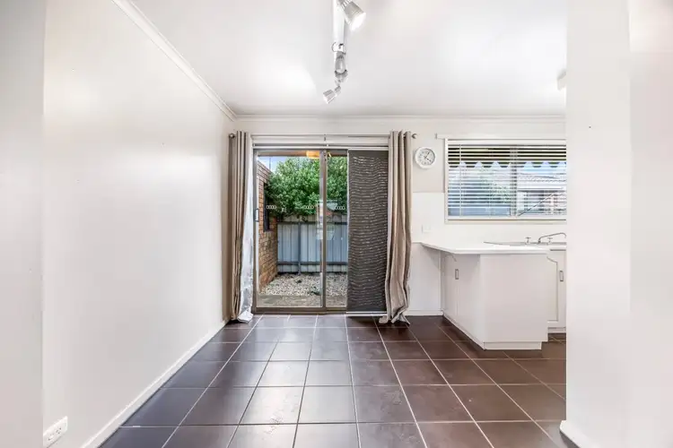 Sixth view of Homely house listing, 2/25 Dare Street, Wendouree VIC 3355