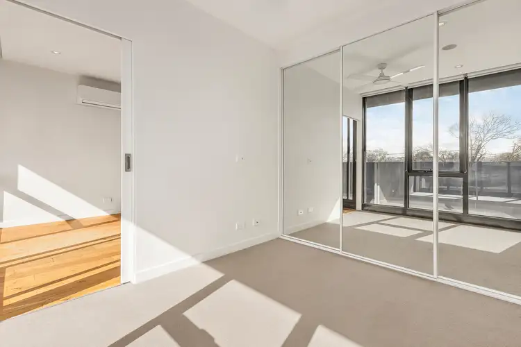 Fourth view of Homely apartment listing, 405/25 Lynch Street, Hawthorn VIC 3122