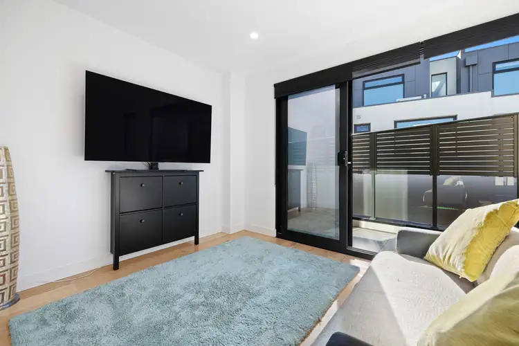 Sixth view of Homely townhouse listing, 2/437 Main Street, Mordialloc VIC 3195