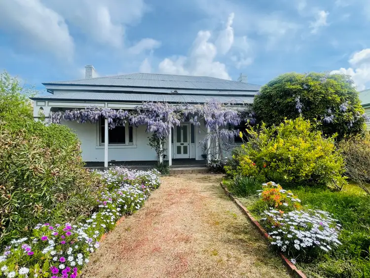 8 Denham St, Eaglehawk VIC 3556