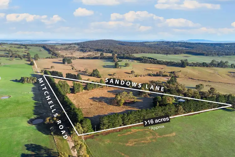 49 Sandows Lane, Linton VIC 3360