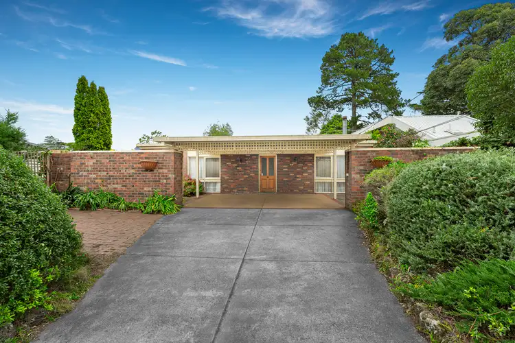 4 Davy Lane, Forest Hill VIC 3131