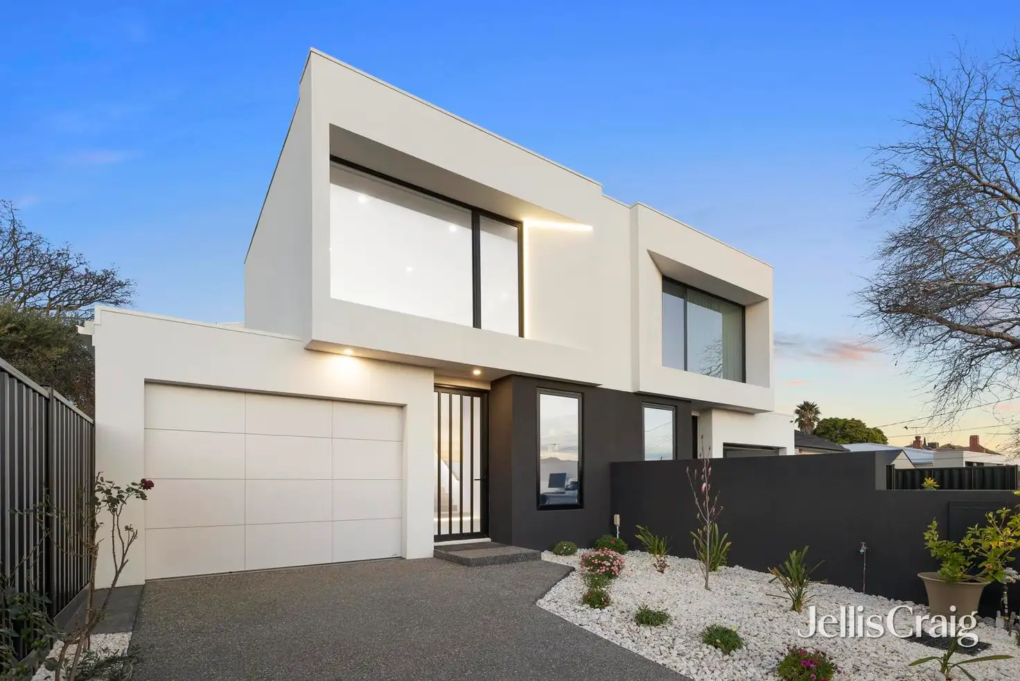 Main view of Homely townhouse listing, 8b Seathorpe Avenue, Bentleigh East VIC 3165