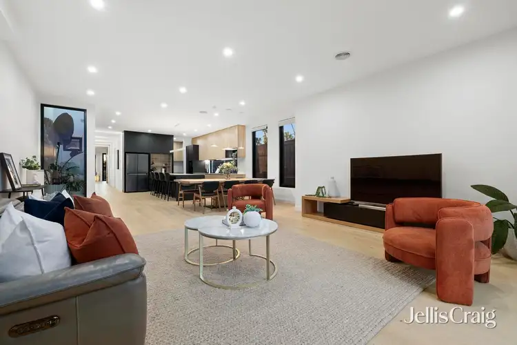 Sixth view of Homely townhouse listing, 8b Seathorpe Avenue, Bentleigh East VIC 3165
