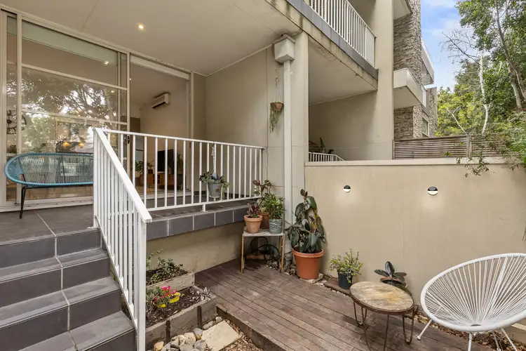 2/1 Stockade Avenue, Coburg VIC 3058