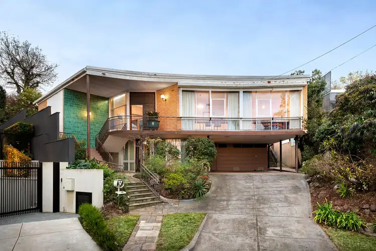 4 Nola Court, Toorak VIC 3142