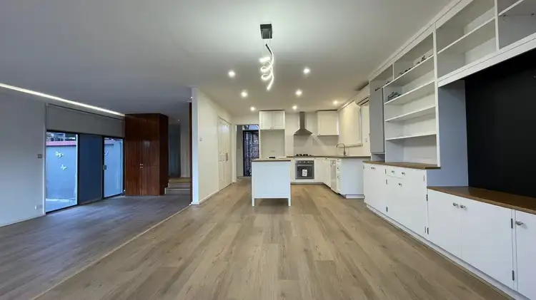 20 Sherlowe Crescent, Viewbank VIC 3084