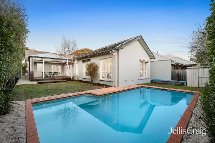 17 Kendall Street, Hampton VIC 3188