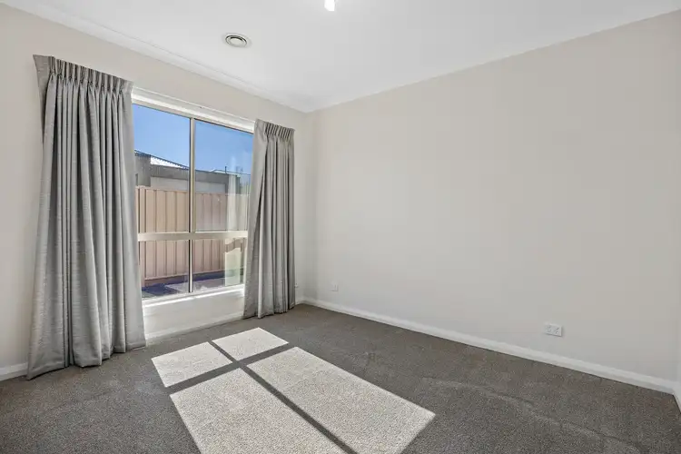 Sixth view of Homely house listing, 4/18 Market Garden Circuit, Epsom VIC 3551