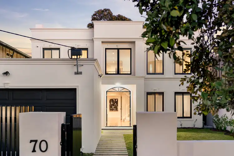 70 Carpenter Street, Brighton VIC 3186
