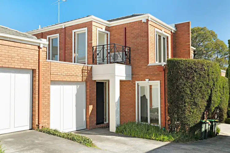 2/55-57 Wetherby Road, Doncaster VIC 3108