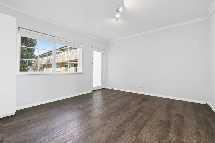 1/373 Neerim Road, Carnegie VIC 3163