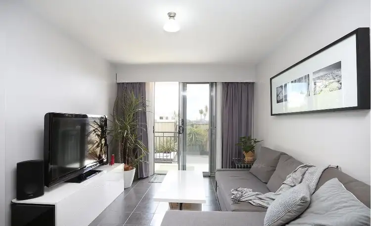 1/11 King George Street, Victoria Park WA 6100