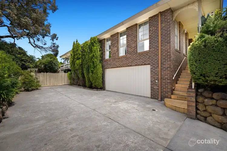 72 Wilson Road, Glen Waverley VIC 3150