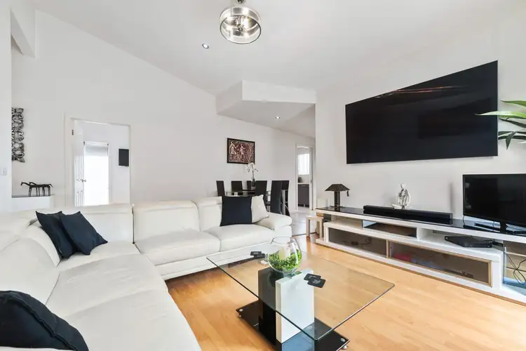 26 Johnstone Street, Seaford VIC 3198