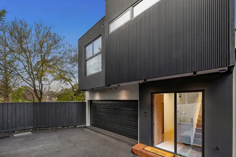 3/298 High Street Road, Mount Waverley VIC 3149