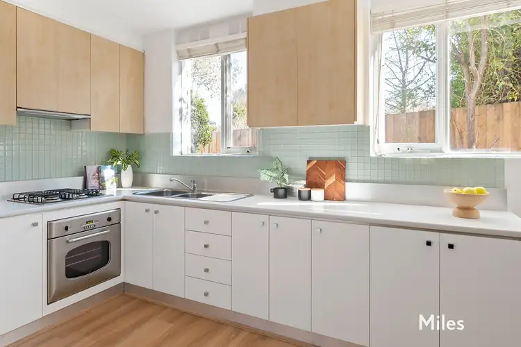 Third view of Homely apartment listing, 5/176 Lower Heidelberg Road, Ivanhoe East VIC 3079