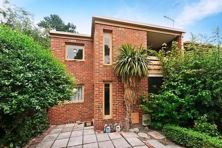 3 Rotherwood Road