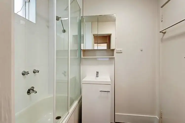 Fifth view of Homely townhouse listing, 1/3 Rotherwood Road, Ivanhoe VIC 3079