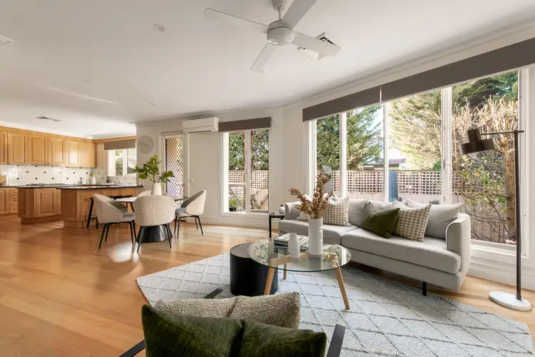 9 Lasswade Court, Brighton VIC 3186