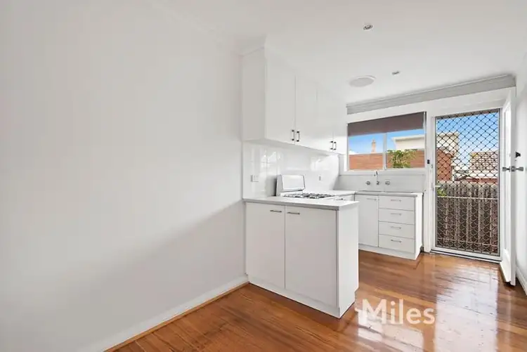 Second view of Homely unit listing, 4/14 Athelstane Grove, Ivanhoe VIC 3079