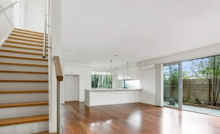 Third view of Homely townhouse listing, 4/189 Mount Eliza Way, Mount Eliza VIC 3930
