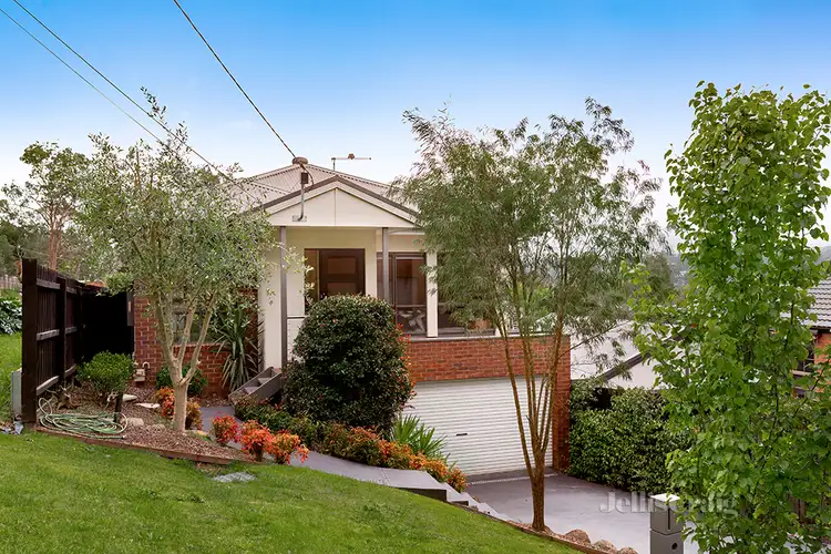 15 Godalmin St, Eltham VIC 3095