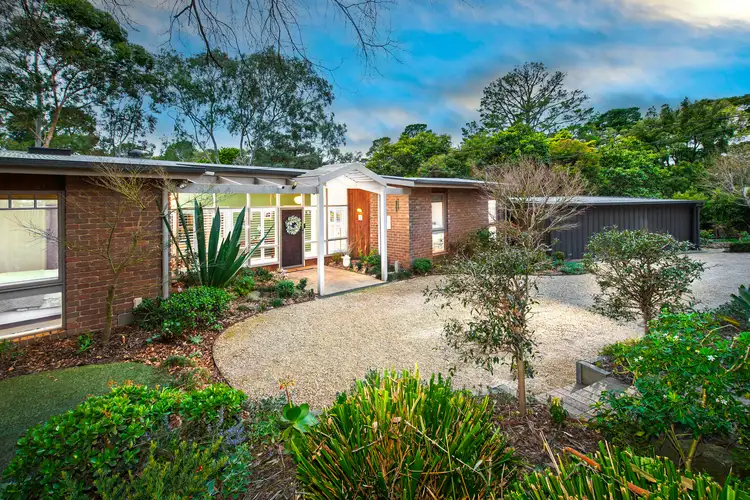 44 Pine Ridge, Donvale VIC 3111