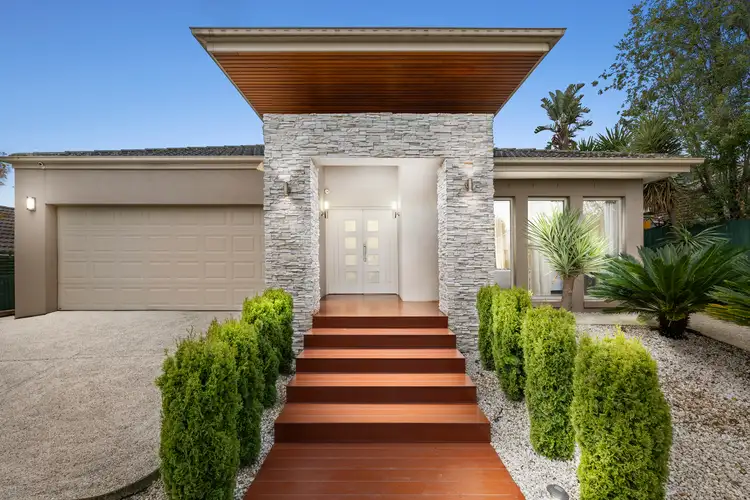 19 Glenora Street, Chadstone VIC 3148
