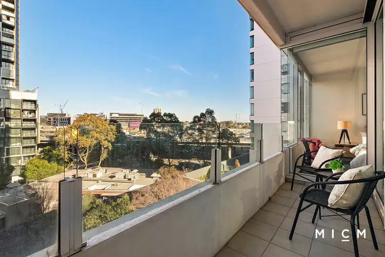 68/83 Whiteman Street, Southbank VIC 3006