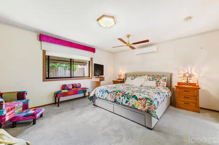 Sixth view of Homely house listing, 2 Linda Court, Werribee VIC 3030