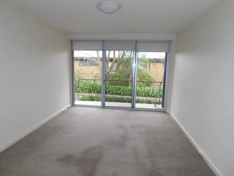 Third view of Homely unit listing, 2/14 Stradbroke Avenue, Heidelberg VIC 3084