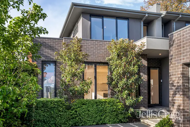 4/10 James Street, Heidelberg Heights VIC 3081